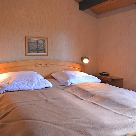 Quietly Situated House In The Hennetal With Fireplace, Terrace And Garden بيت للعطل ميشيده